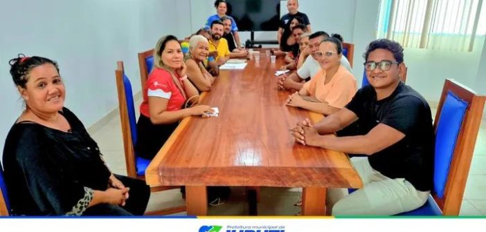 Reunião alinha informações sobre a reforma da Praça da República.