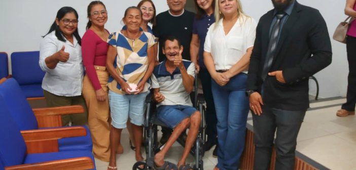 Entrega de cadeiras de rodas fortalece inclusão e cuidado com a população de Juruti.