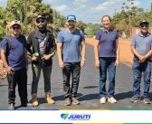 Visita acompanha avanço do asfaltamento da Rua Larga.